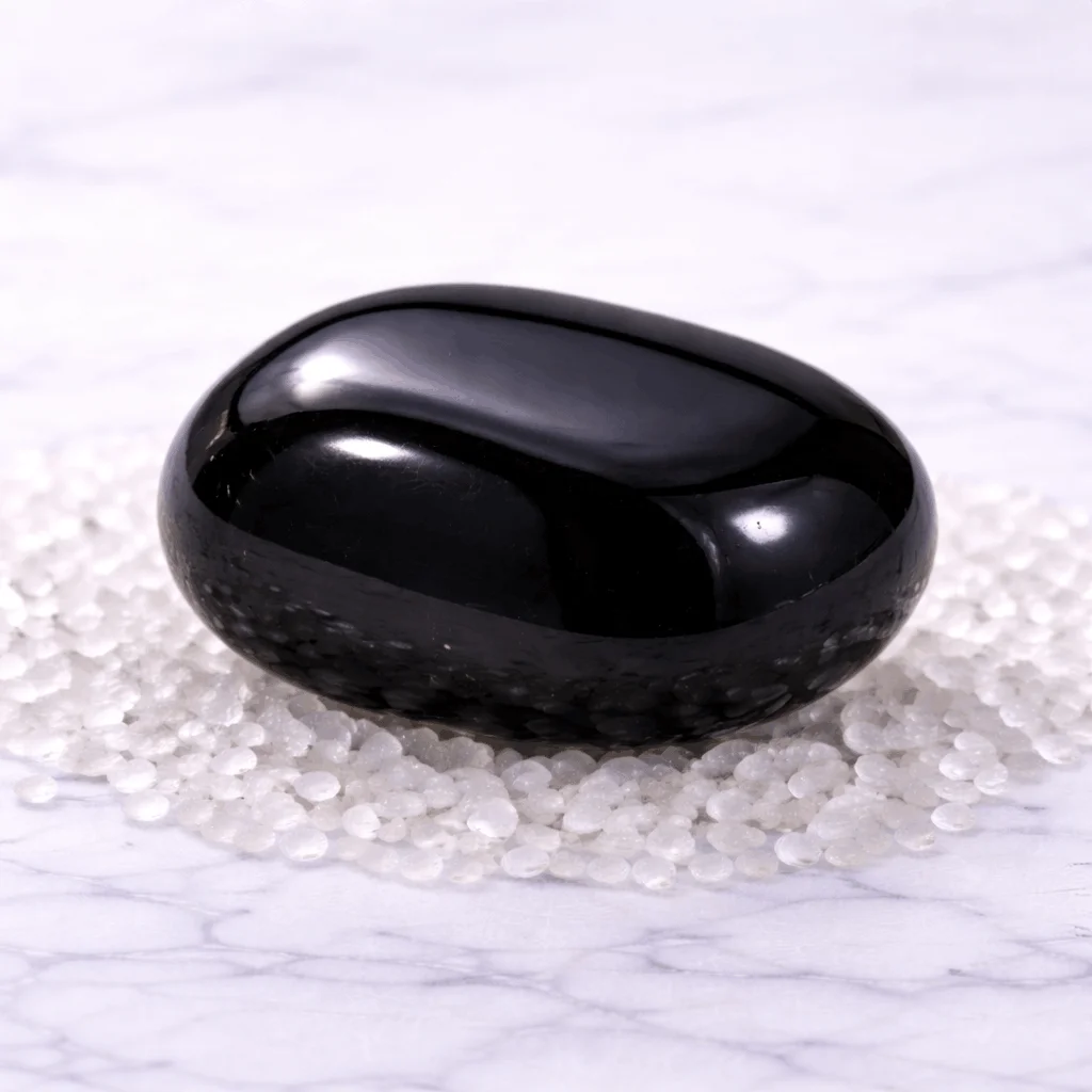 OBSIDIAN TUMBLED STONE